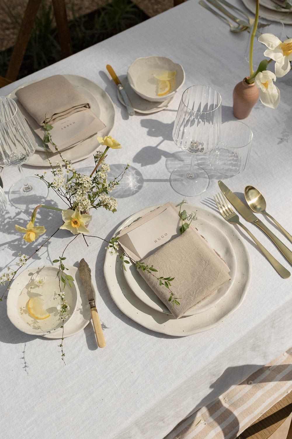 Outdoor table setting at Aswarby Rectory. Photo ©Daisy Price Photography